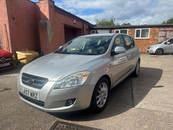 Kia Ceed 1.6 LS 5dr