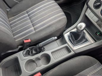 Ford Focus 1.6 Style 5dr