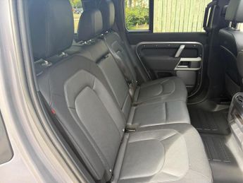 Land Rover Defender 110 3.0 D250 MHEV X-Dynamic SE Auto 4WD Euro 6 (s/s) 5dr