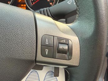 Vauxhall Zafira 2.2 16V Design Auto Euro 4 5dr
