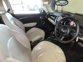 MINI Hatch 1.6 Cooper S Steptronic Euro 5 3dr