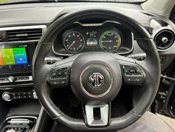 MG MG ZS 44.5kWh Exclusive Auto 5dr