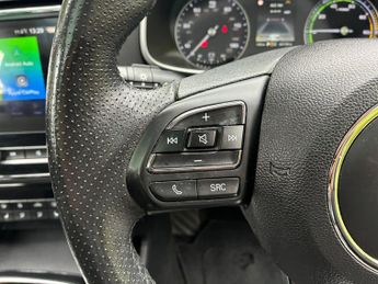 MG MG ZS 44.5kWh Exclusive Auto 5dr