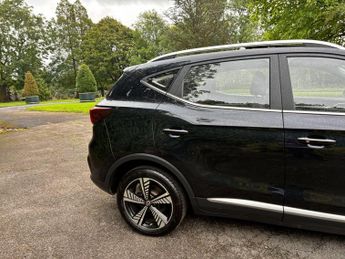 MG MG ZS 44.5kWh Exclusive Auto 5dr