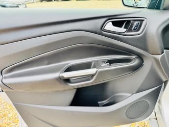 Ford Kuga 2.0 TDCi ST-Line Powershift AWD Euro 6 (s/s) 5dr