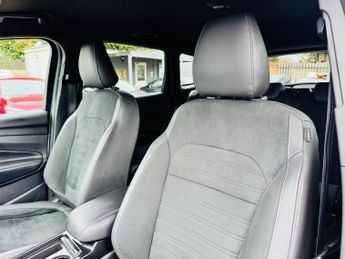 Ford Kuga 2.0 TDCi ST-Line Powershift AWD Euro 6 (s/s) 5dr