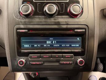 Volkswagen Touran 1.6 TDI BlueMotion Tech SE DSG Euro 5 (s/s) 5dr