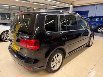 Volkswagen Touran 1.6 TDI BlueMotion Tech SE DSG Euro 5 (s/s) 5dr