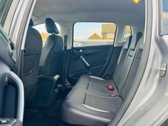 Peugeot 2008 1.2 PureTech Allure EAT Euro 6 (s/s) 5dr