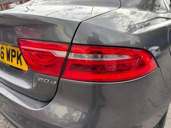 Jaguar XE 2.0d Portfolio Auto Euro 6 (s/s) 4dr