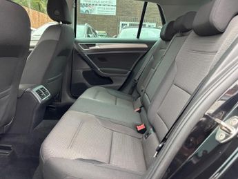 Volkswagen Golf 1.6 TDI BlueMotion Tech Match Edition DSG Euro 6 (s/s) 5dr