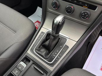 Volkswagen Golf 1.6 TDI BlueMotion Tech Match Edition DSG Euro 6 (s/s) 5dr