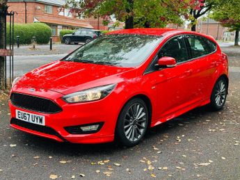Ford Focus 1.5T EcoBoost ST-Line Hatchback 5dr Petrol Auto Euro 6 (s/s) (15