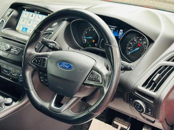 Ford Focus 1.5T EcoBoost ST-Line Hatchback 5dr Petrol Auto Euro 6 (s/s) (15