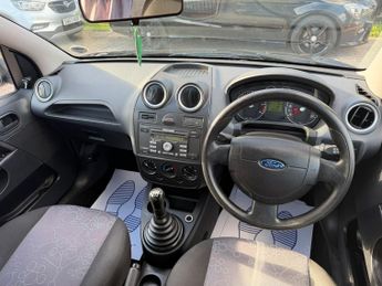 Ford Fiesta 1.4 TD Style 5dr