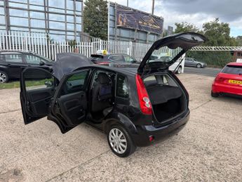 Ford Fiesta 1.4 TD Style 5dr