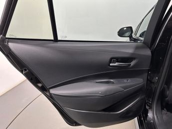 Toyota Corolla 1.8 VVT-h Design Touring Sports CVT Euro 6 (s/s) 5dr