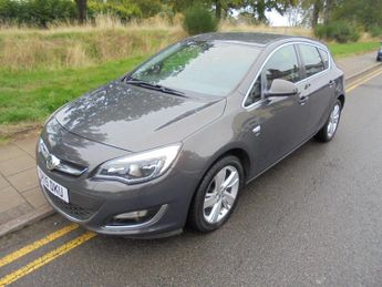 Vauxhall Astra 1.6i SRi Euro 6 5dr