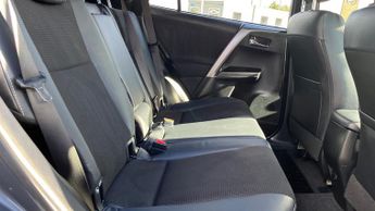 Toyota RAV4 2.0 V-Matic Icon SUV 5dr Petrol CVT 4WD Euro 6 (s/s) (151 ps)