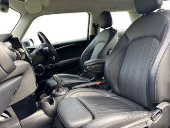 MINI Hatch 1.5 Cooper Exclusive Steptronic Euro 6 (s/s) 3dr