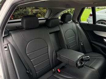 Mercedes-Benz C Class 2.0 C350e 6.4kWh Sport (Premium) G-Tronic+ Euro 6 (s/s) 5dr 18in