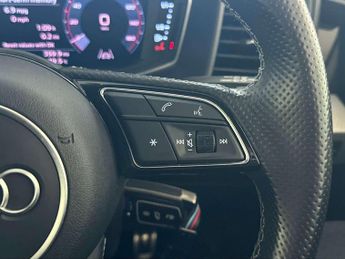 Audi A1 1.0 TFSI 30 S line Sportback 5dr Petrol S Tronic Euro 6 (s/s) (1