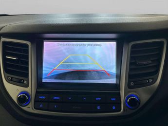 Hyundai TUCSON 1.7 CRDi Blue Drive SE Nav SUV 5dr Diesel Manual Euro 6 (s/s) (1