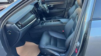 Volvo V90 Cross Country 2.0 D5 PowerPulse Estate 5dr Diesel Auto AWD Euro 6 (s/s) (235 p