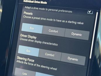 Volvo V90 Cross Country 2.0 D5 PowerPulse Estate 5dr Diesel Auto AWD Euro 6 (s/s) (235 p