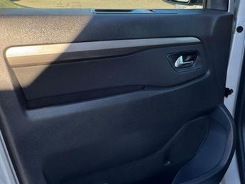 Citroen SpaceTourer 1.5 BlueHDi Feel XL MPV 5dr Diesel Manual LWB Euro 6 (s/s) (120 