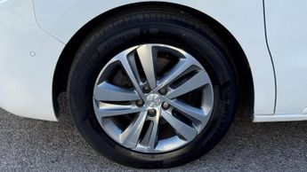 Peugeot Traveller 2.0 BlueHDi Allure Long MPV 5dr Diesel EAT8 LWB Euro 6 (s/s) (18