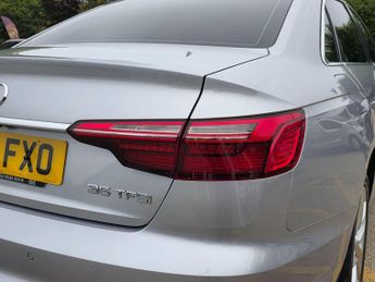 Audi A4 2.0 TFSI 35 Technik S Tronic Euro 6 (s/s) 4dr
