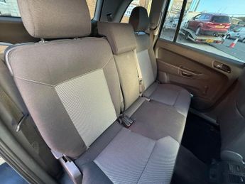 Vauxhall Zafira 1.6 16V Exclusiv Euro 5 5dr