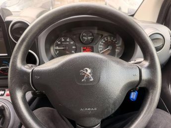 Peugeot Partner 1.6 BlueHDi 854 Professional Panel Van 5dr Diesel Manual L1 (112
