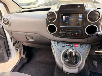 Peugeot Partner 1.6 BlueHDi 854 Professional Panel Van 5dr Diesel Manual L1 (112