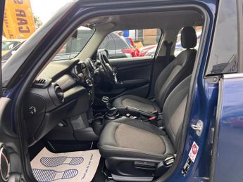 MINI Hatch 1.5 Cooper Auto Euro 6 (s/s) 5dr