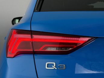 Audi Q3 2.0 TFSI 40 S line SUV 5dr Petrol S Tronic quattro Euro 6 (s/s) 