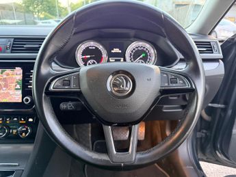 Skoda Superb 2.0 TDI SE L DSG Euro 6 (s/s) 5dr