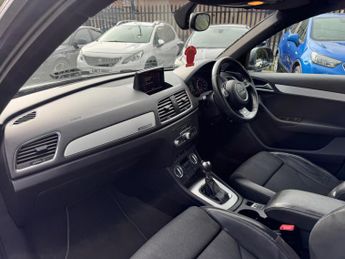 Audi Q3 2.0 TDI S line S Tronic quattro Euro 5 (s/s) 5dr