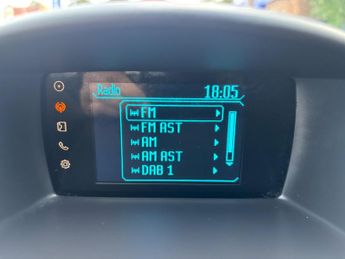 Ford Fiesta 1.0T EcoBoost Zetec Euro 5 (s/s) 5dr