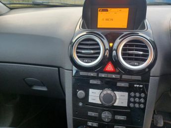 Vauxhall Corsa 1.4 16V Excite Euro 5 3dr (A/C)