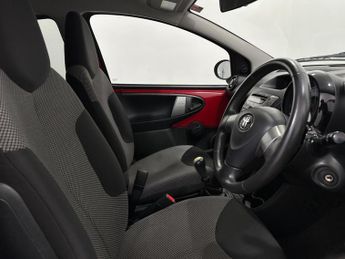 Toyota AYGO 1.0 VVT-i Mode Euro 5 5dr
