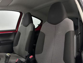Toyota AYGO 1.0 VVT-i Mode Euro 5 5dr