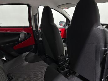 Toyota AYGO 1.0 VVT-i Mode Euro 5 5dr