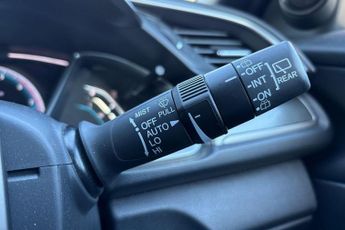 Honda Civic 1.0 VTEC Turbo 126 SR CVT