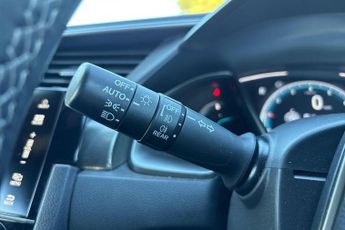 Honda Civic 1.0 VTEC Turbo 126 SR CVT