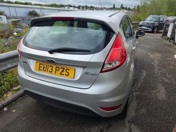 Ford Fiesta 1.0 Zetec Euro 5 (s/s) 5dr