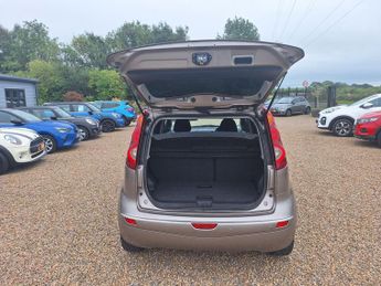 Nissan Note 1.4 16V n-tec Euro 4 5dr
