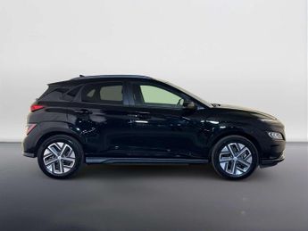 Hyundai KONA 64kWh Premium SUV 5dr Electric Auto (10.5kW Charger) (204 ps)