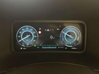 Hyundai KONA 64kWh Premium SUV 5dr Electric Auto (10.5kW Charger) (204 ps)